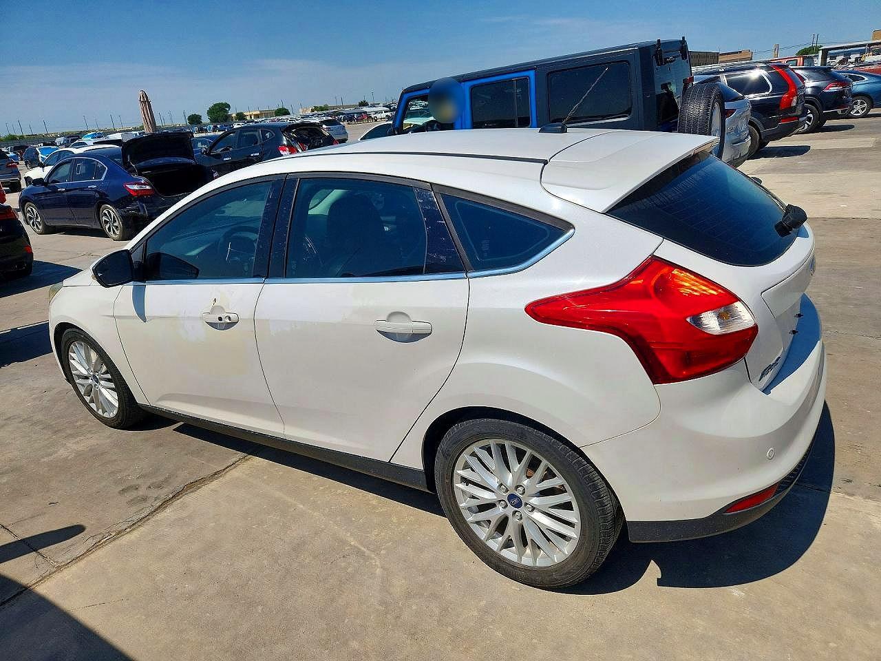 2013 Ford Focus Titanium - Image 2
