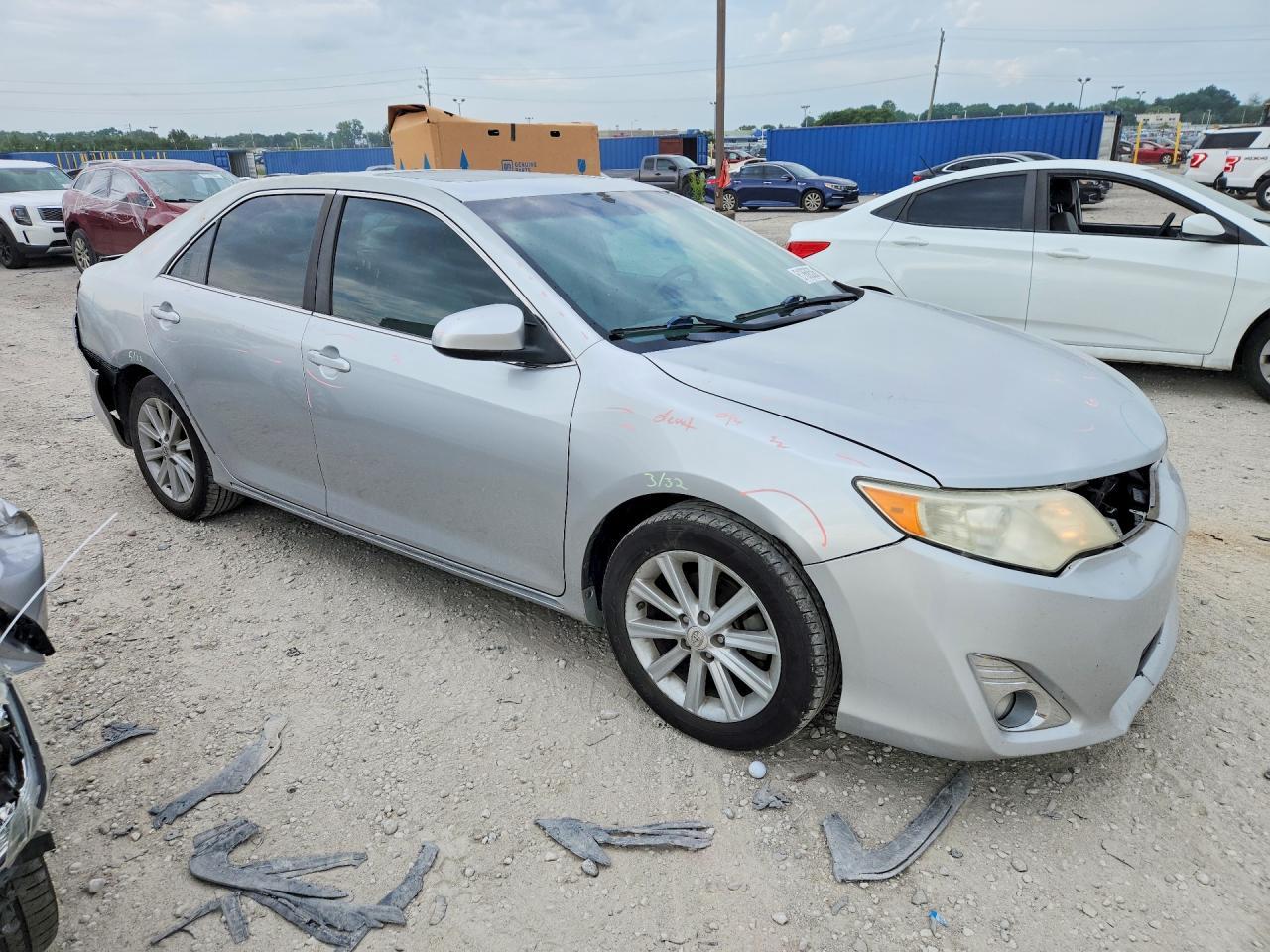 2012 Toyota Camry Xle - Image 4