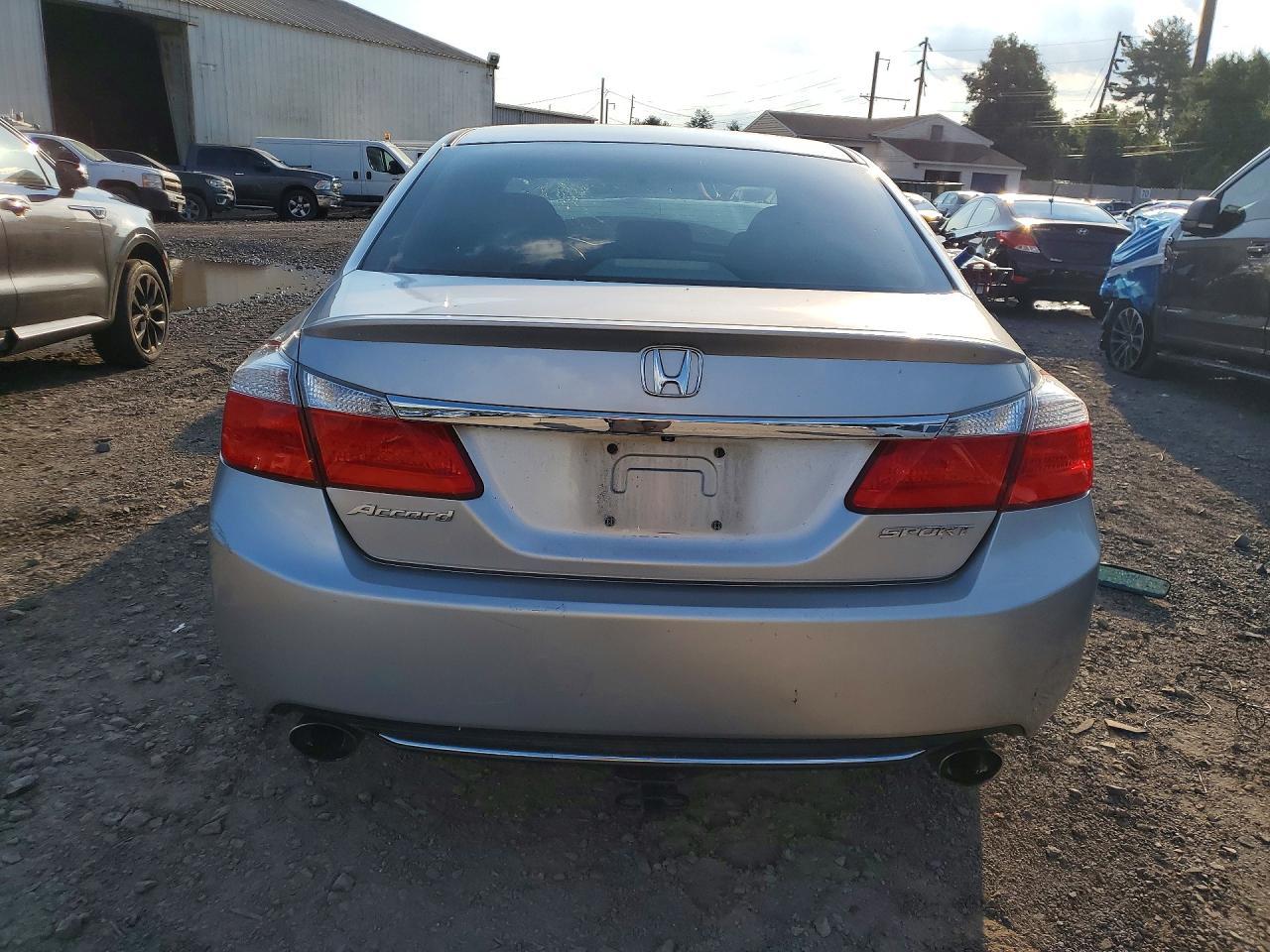 2014 Honda Accord Sport - Image 6
