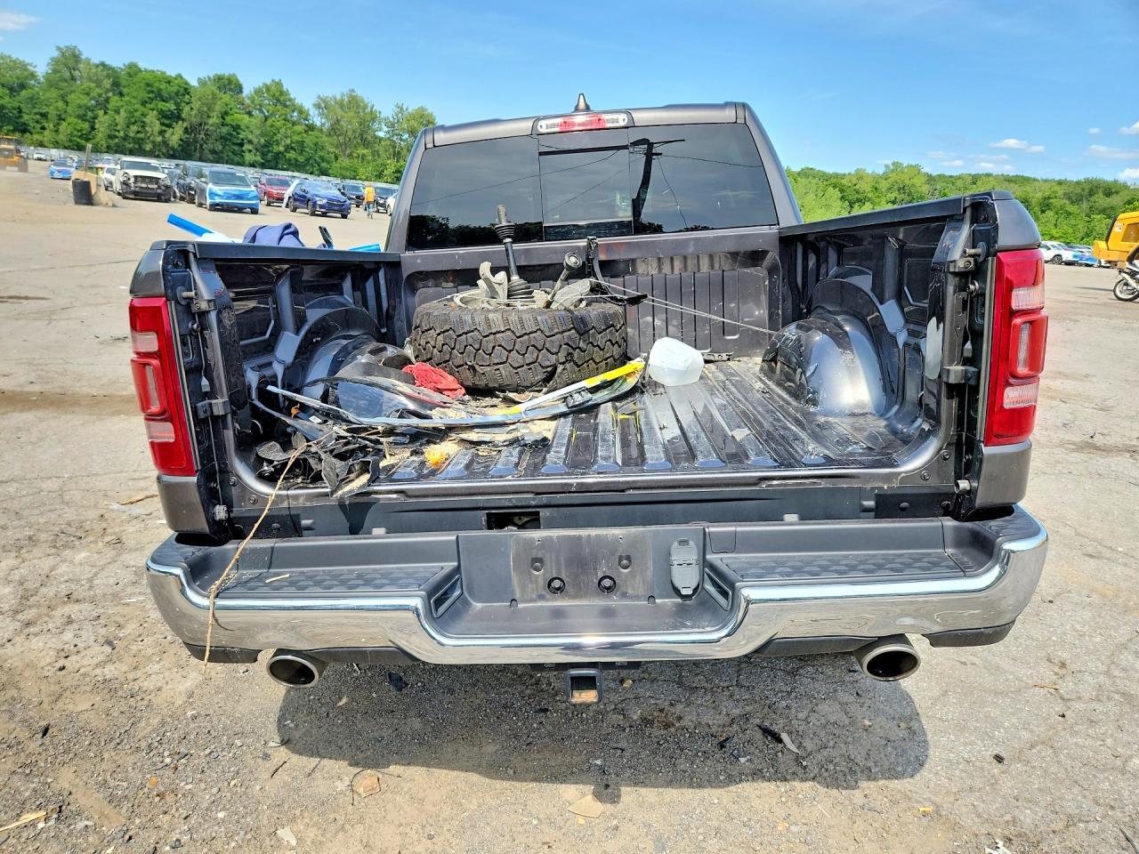 2022 Ram 1500 Laramie - Фото 6