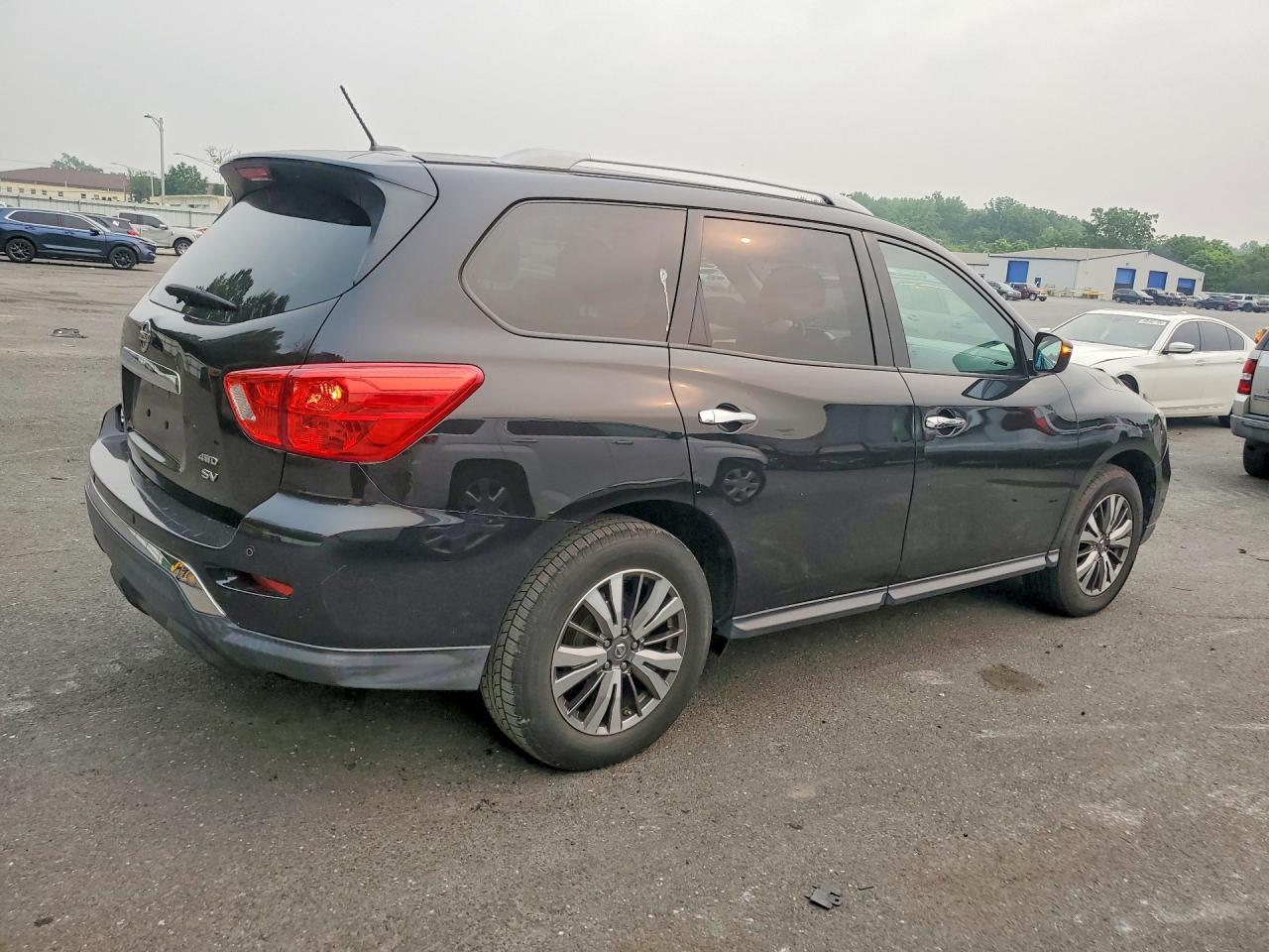 2018 Nissan Pathfinder Sv - Фото 3