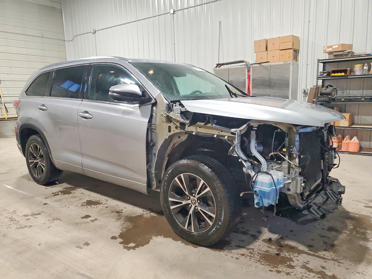 2016 Toyota Highlander Xle - Фото 4