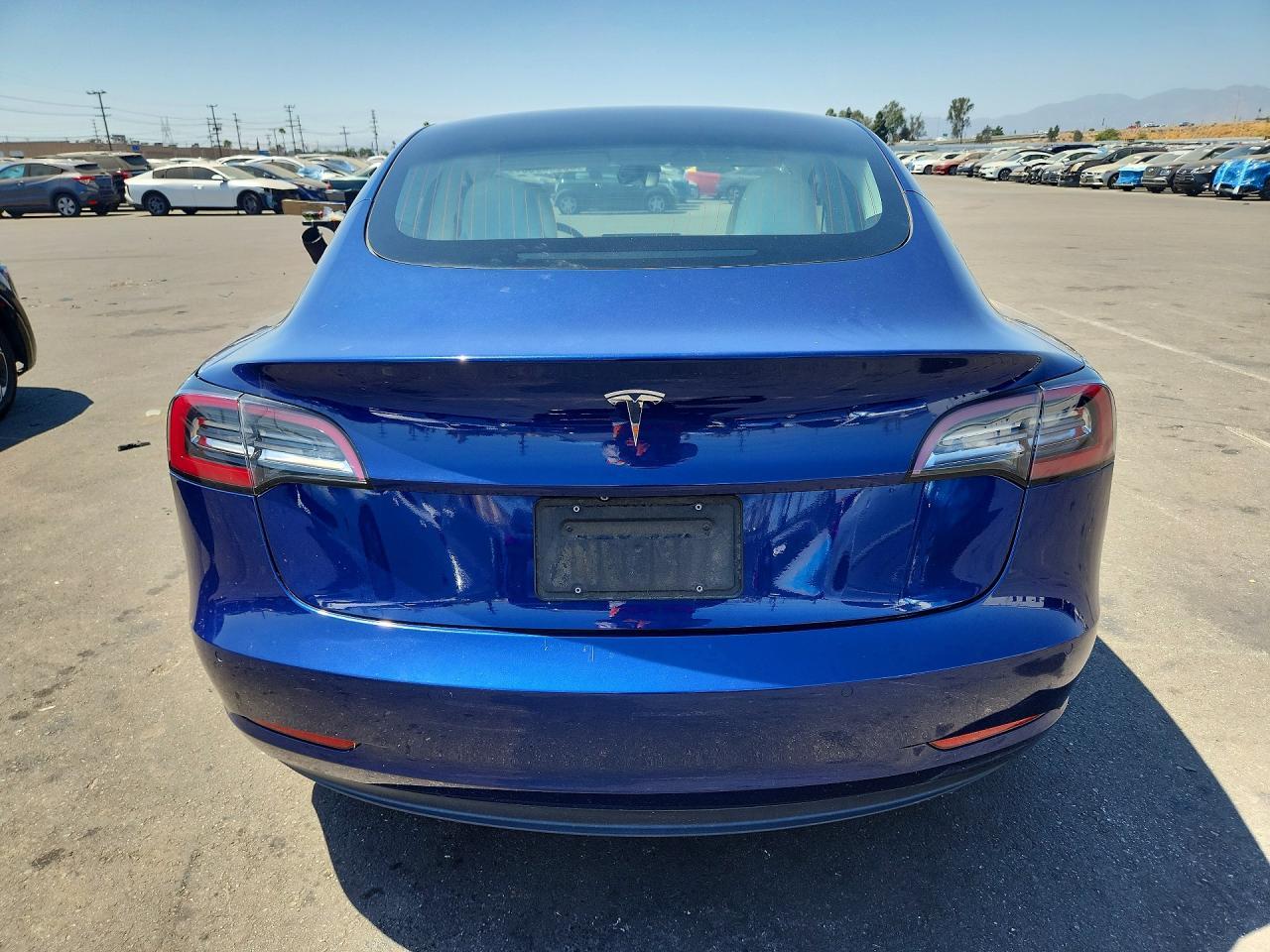 2020 Tesla Model 3 - Фото 6