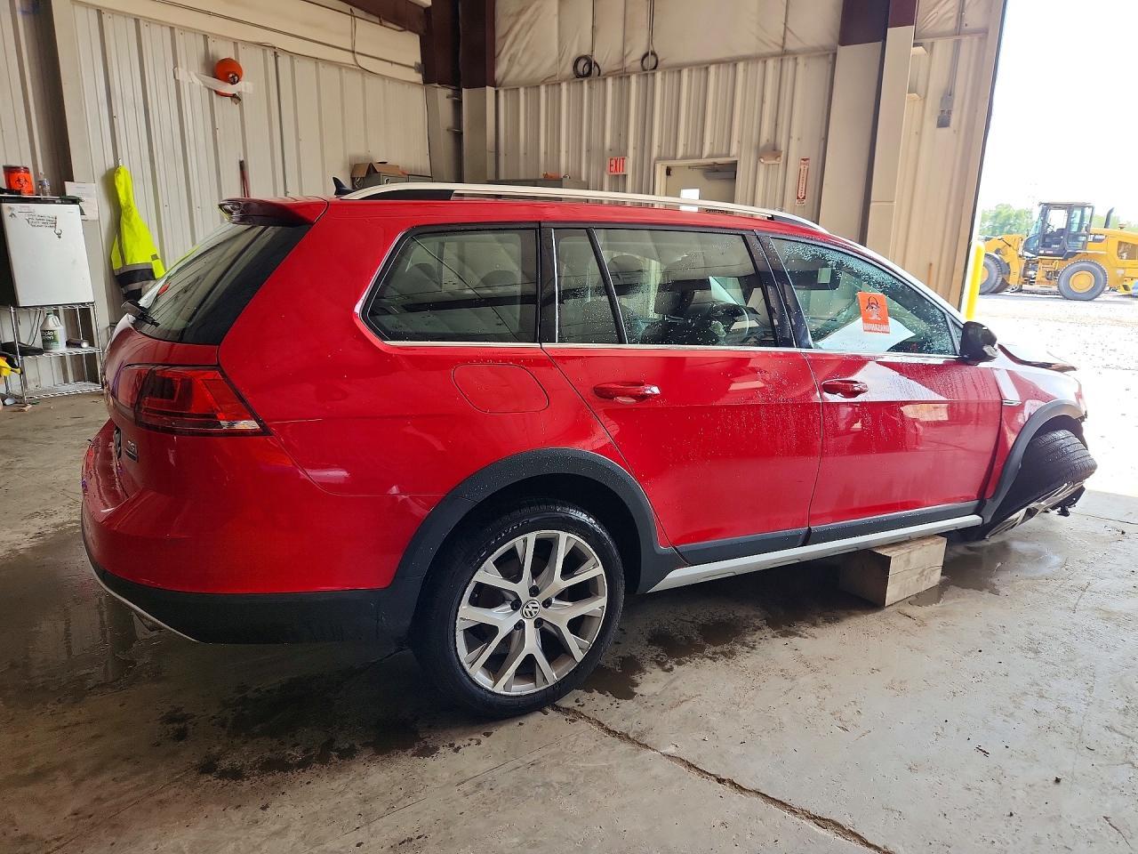 2017 Volkswagen Golf Alltrack S - Фото 3