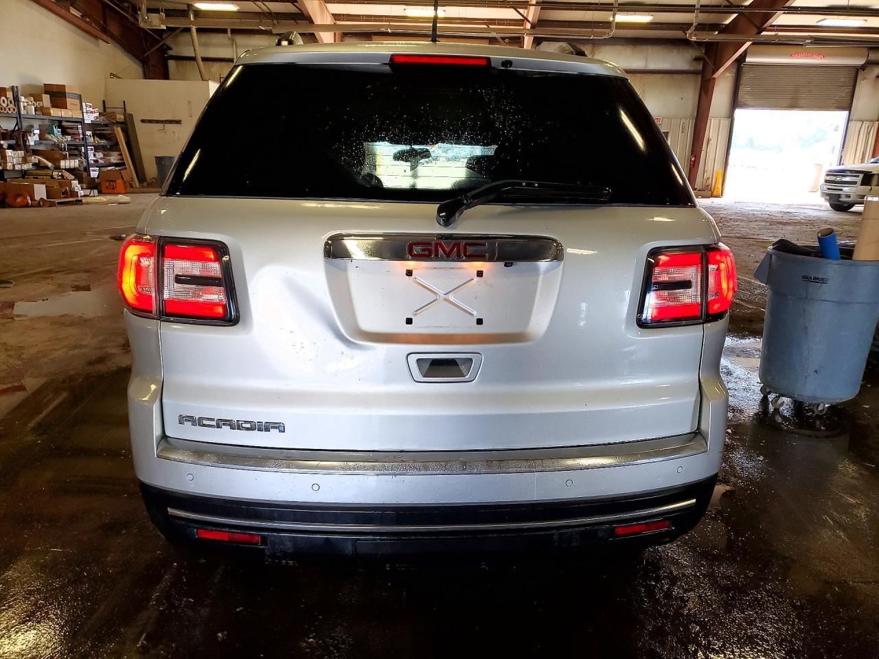 2016 GMC Acadia Sle - Фото 6