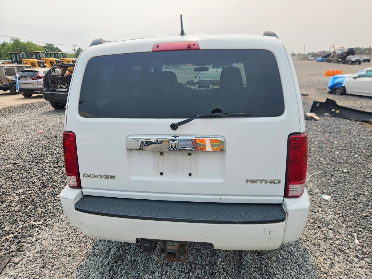 2011 Dodge Nitro Heat - Image 6