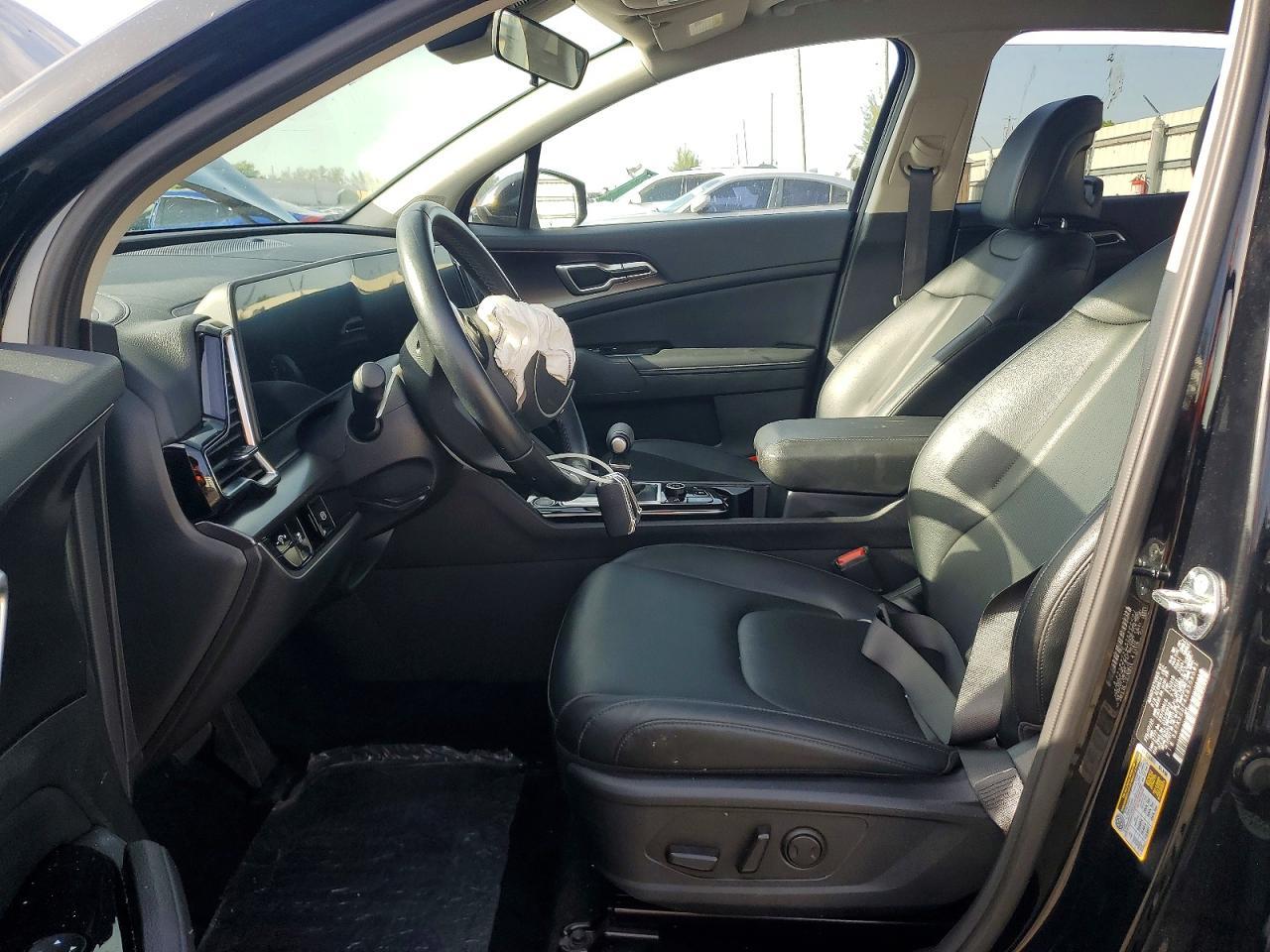 2025 Kia Sportage Ex - Image 7