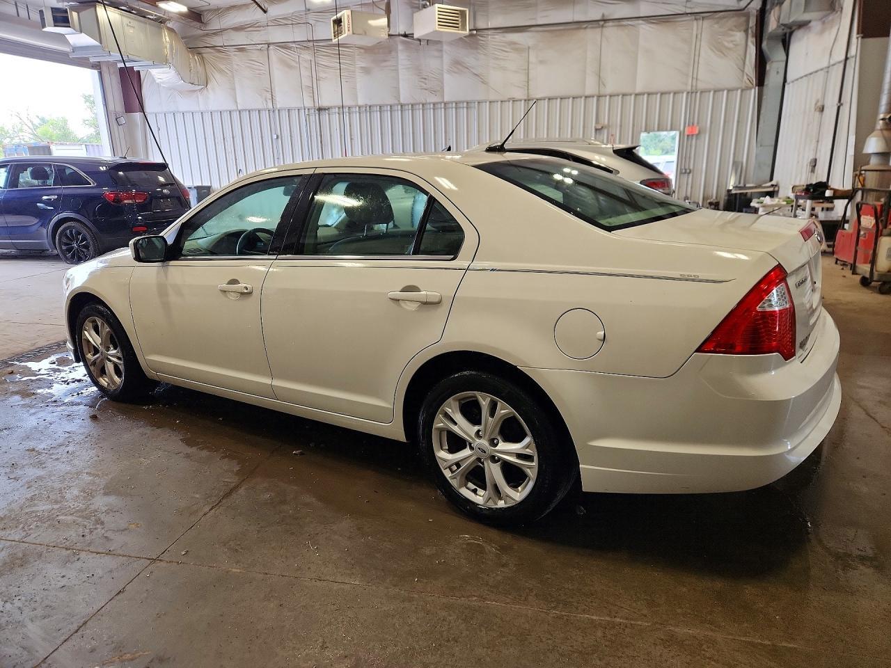 2012 Ford Fusion Se - Фото 2