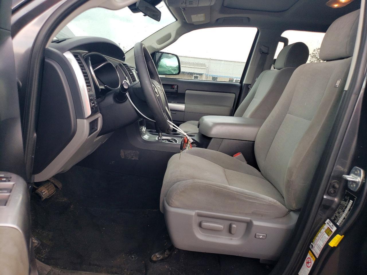 2018 Toyota Sequoia Sr5 - Фото 7