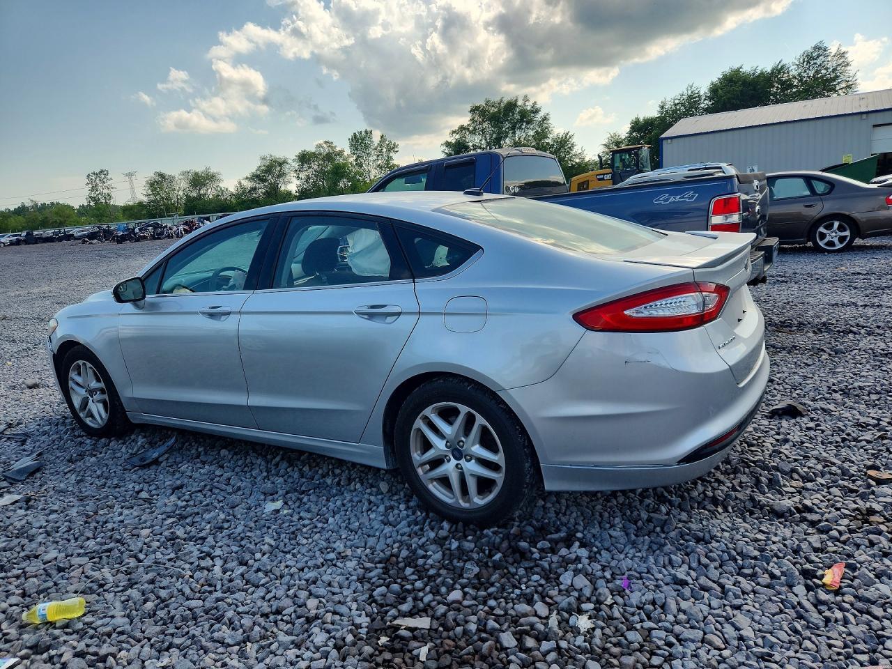 2014 Ford Fusion - Фото 2