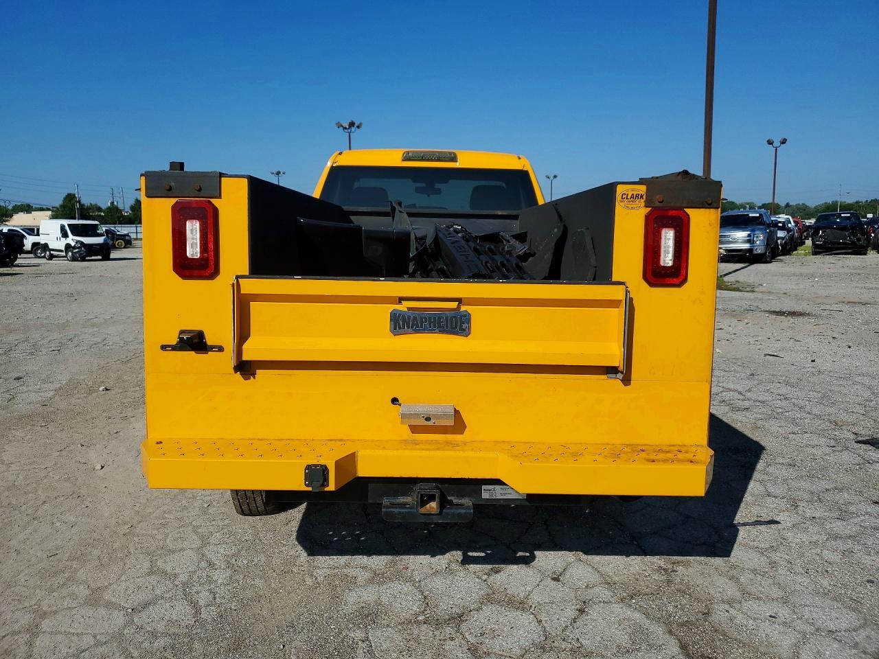 2022 Chevrolet Silverado C2500 Heavy Duty - Фото 6
