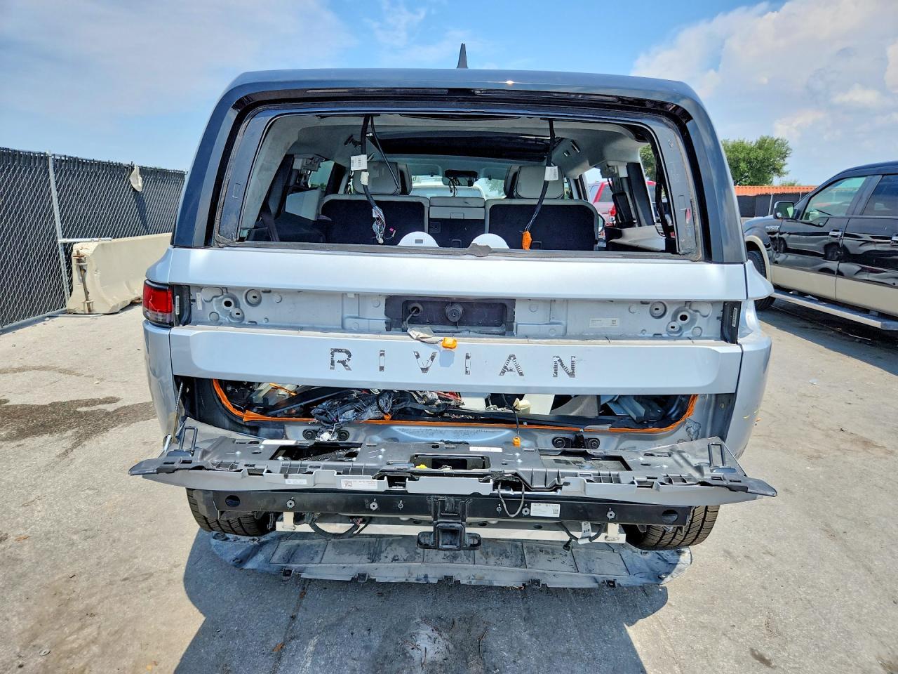2024 Rivian R1S Adventure - Image 6