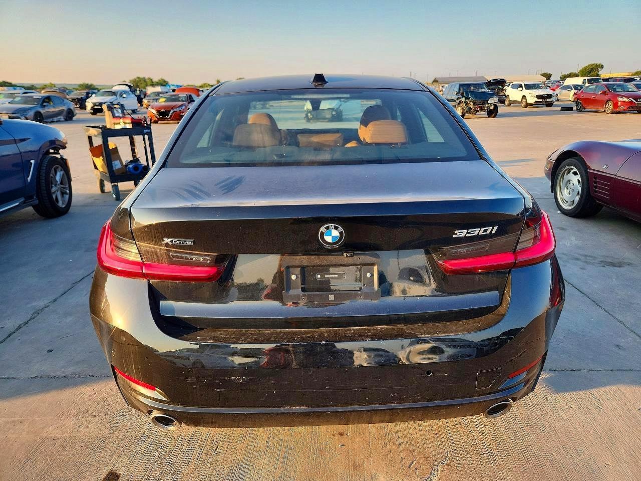 2026 BMW 330Xi - Image 6