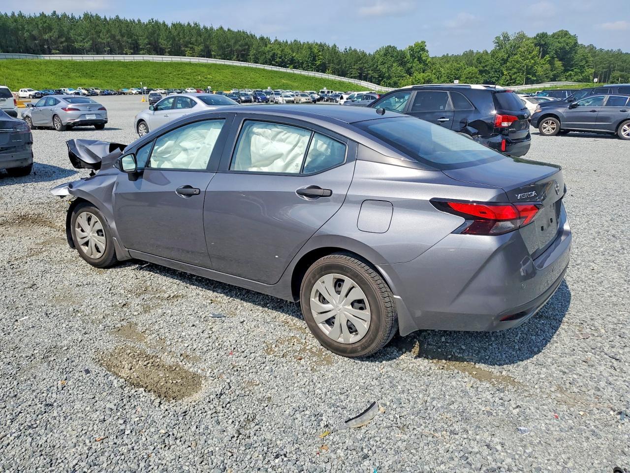 2023 Nissan Versa S - Фото 2