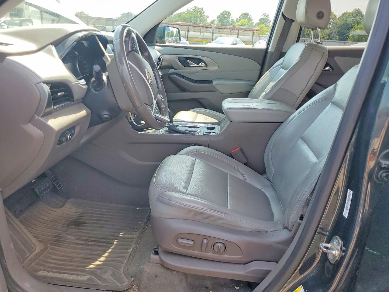 2018 Chevrolet Traverse Premier - Фото 7