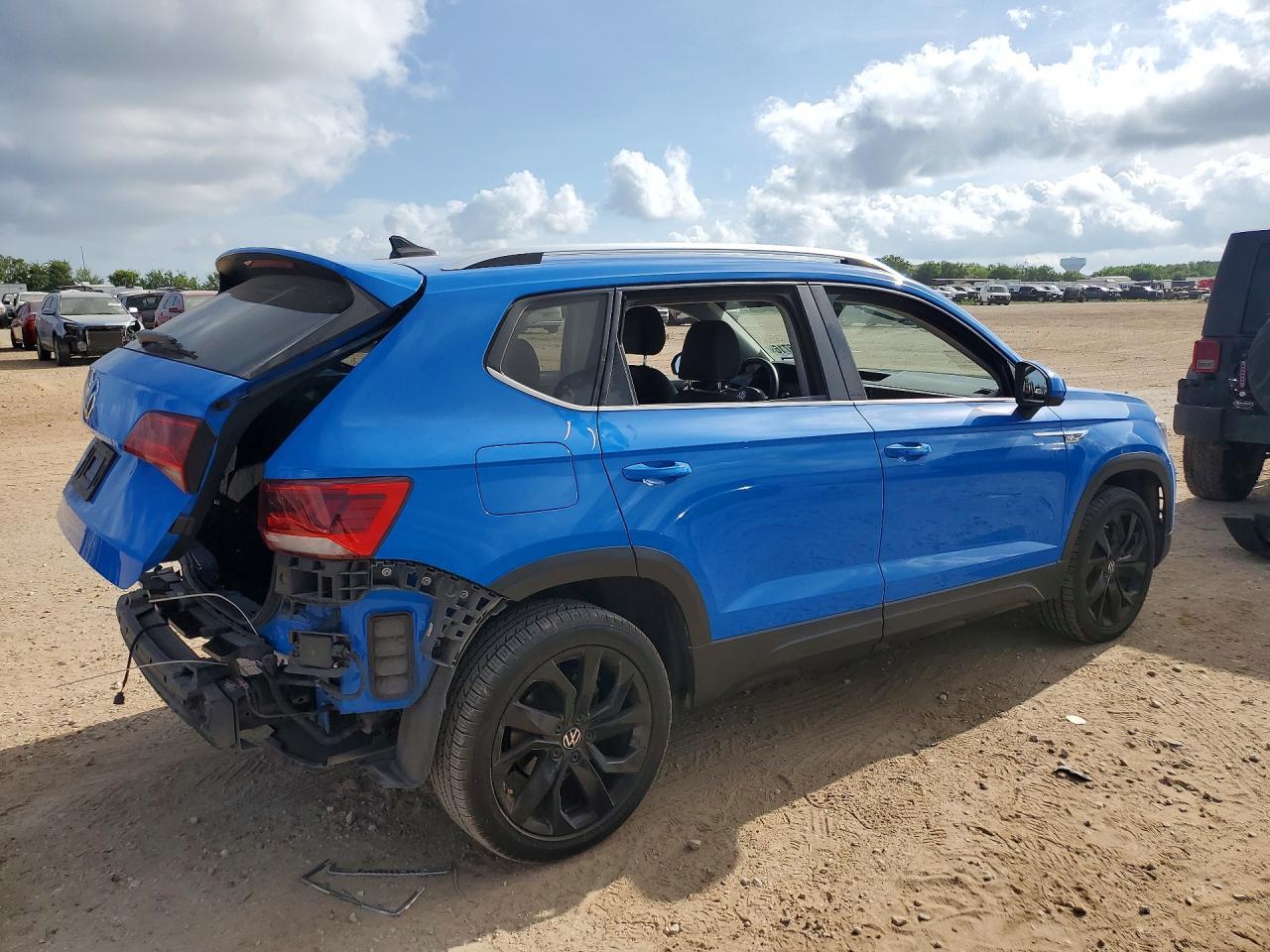 2022 Volkswagen Taos Sel - Фото 3