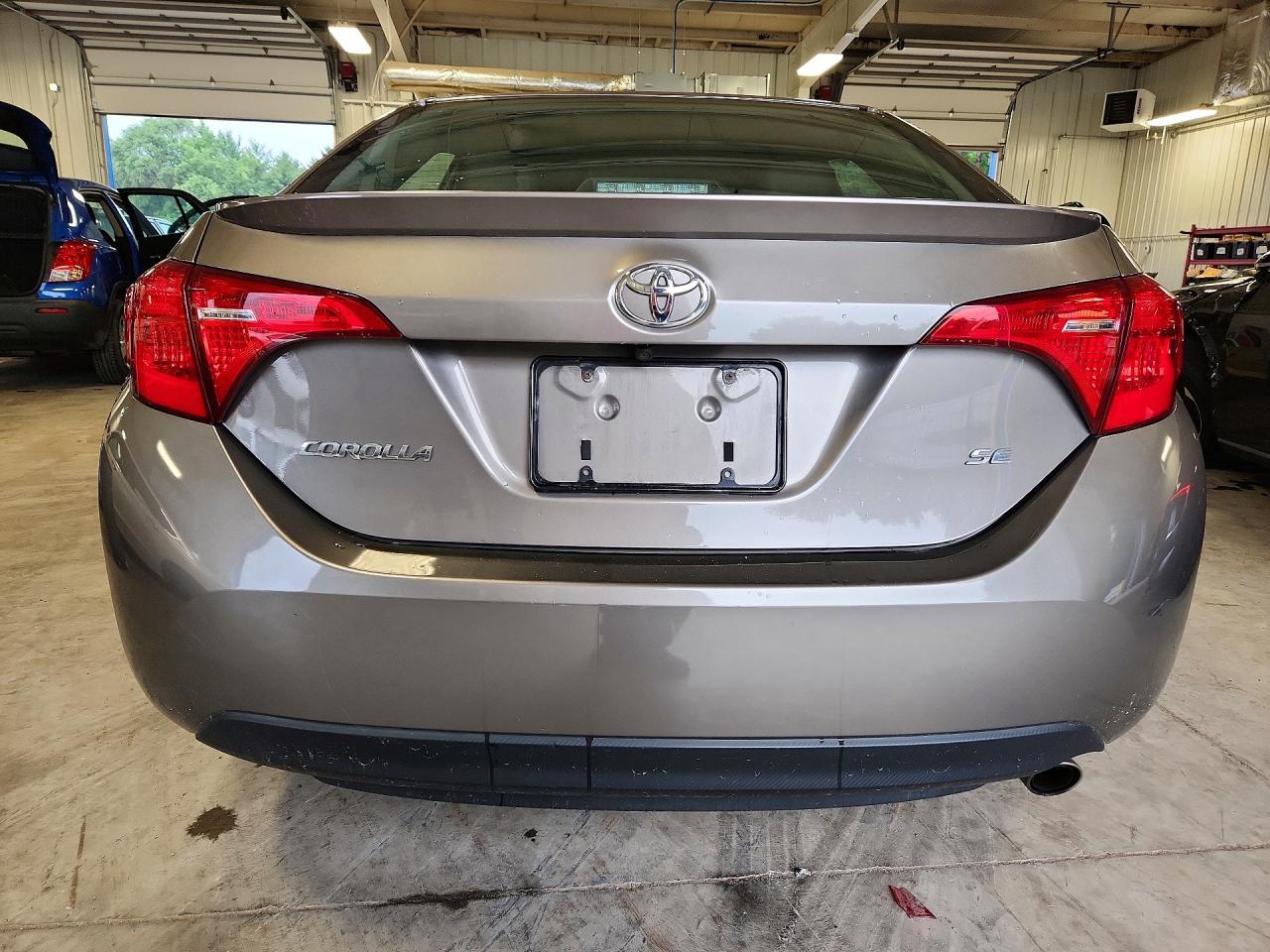 2017 Toyota Corolla Se - Фото 6