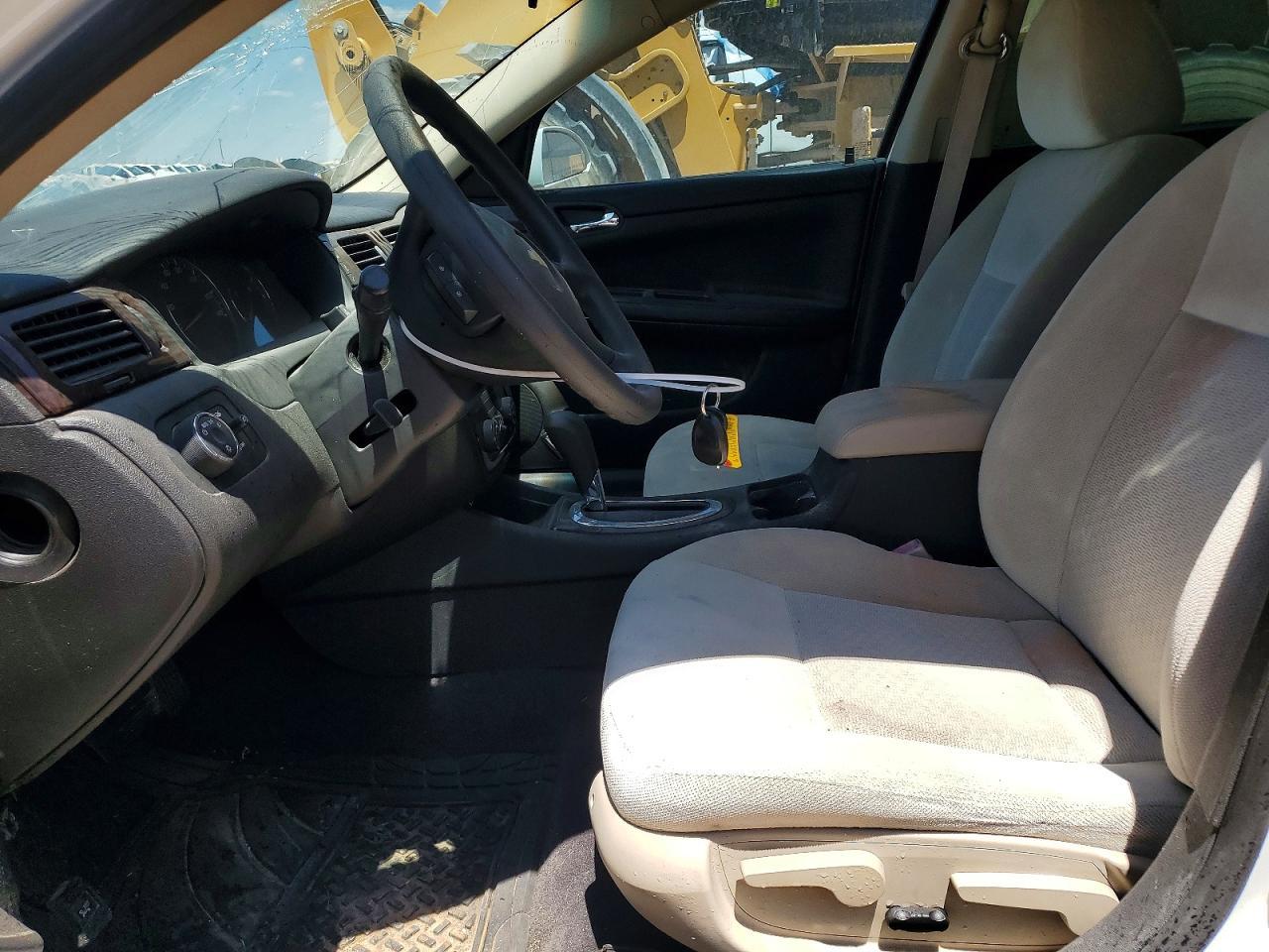2015 Chevrolet Impala - Image 7