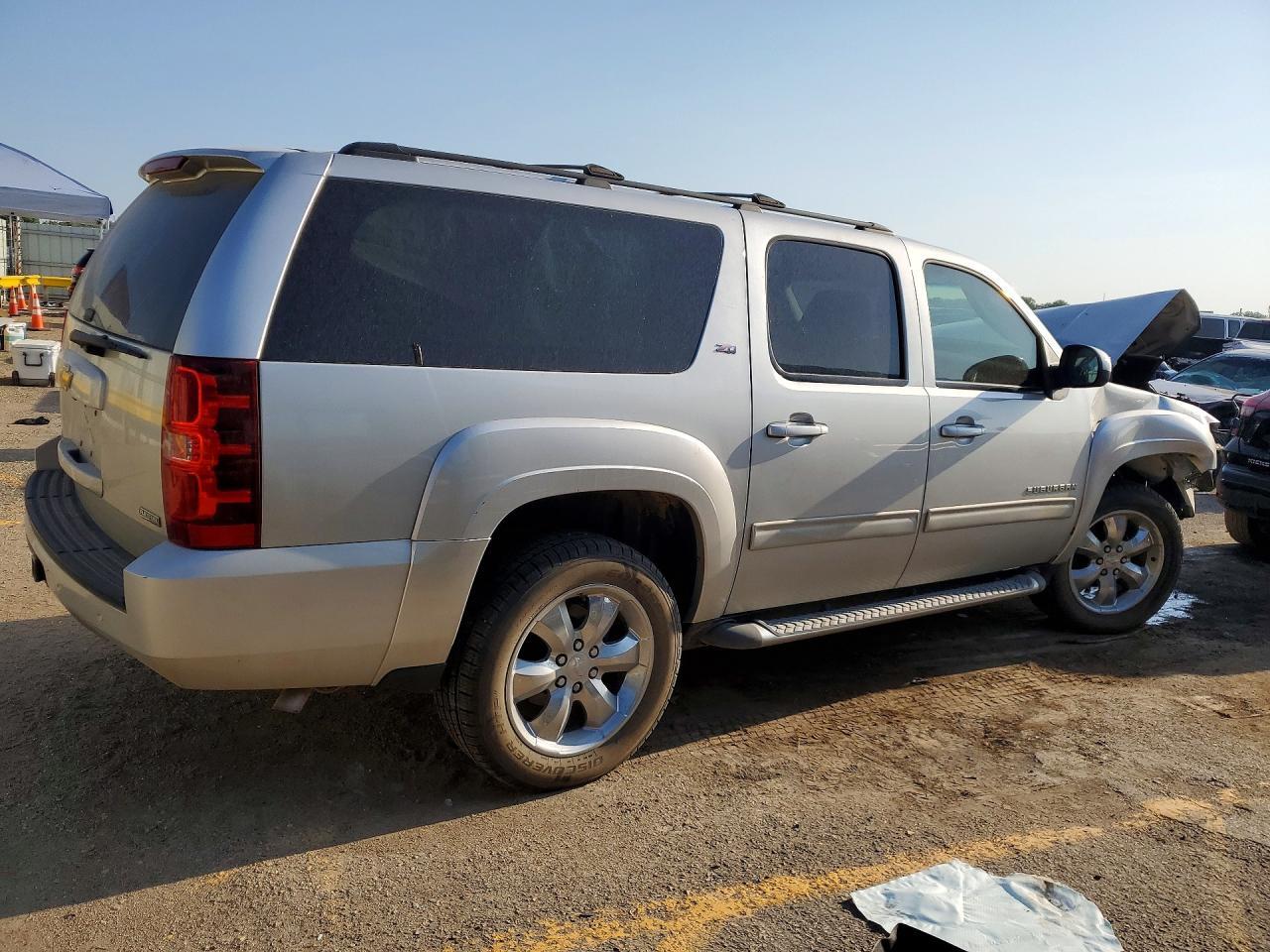 2012 Chevrolet Suburban K1500 Lt - Фото 3