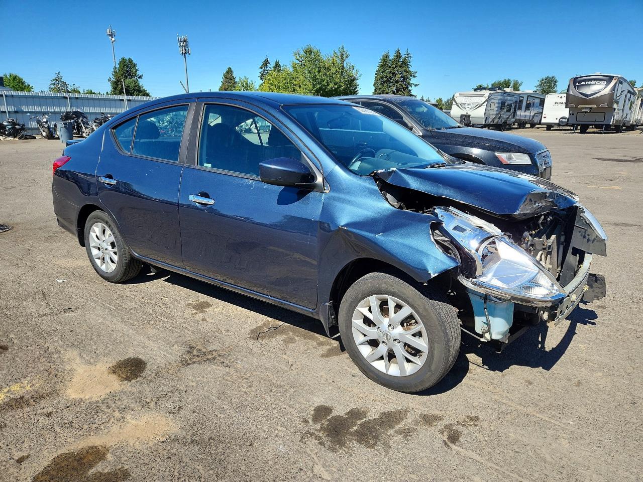 2017 Nissan Versa 1.6 S - Фото 4