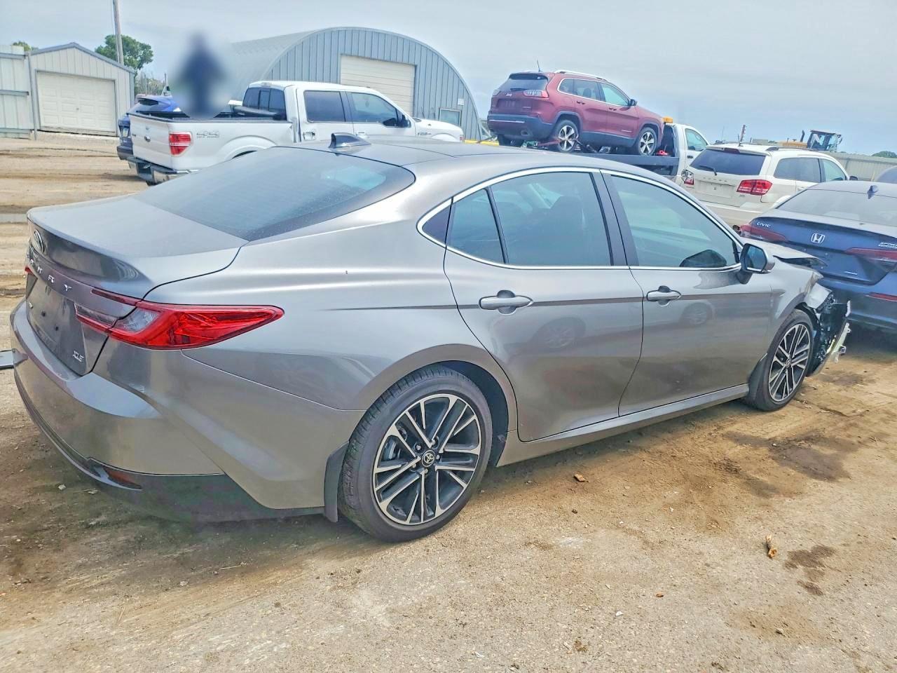 2026 Toyota Camry Xle - Image 3