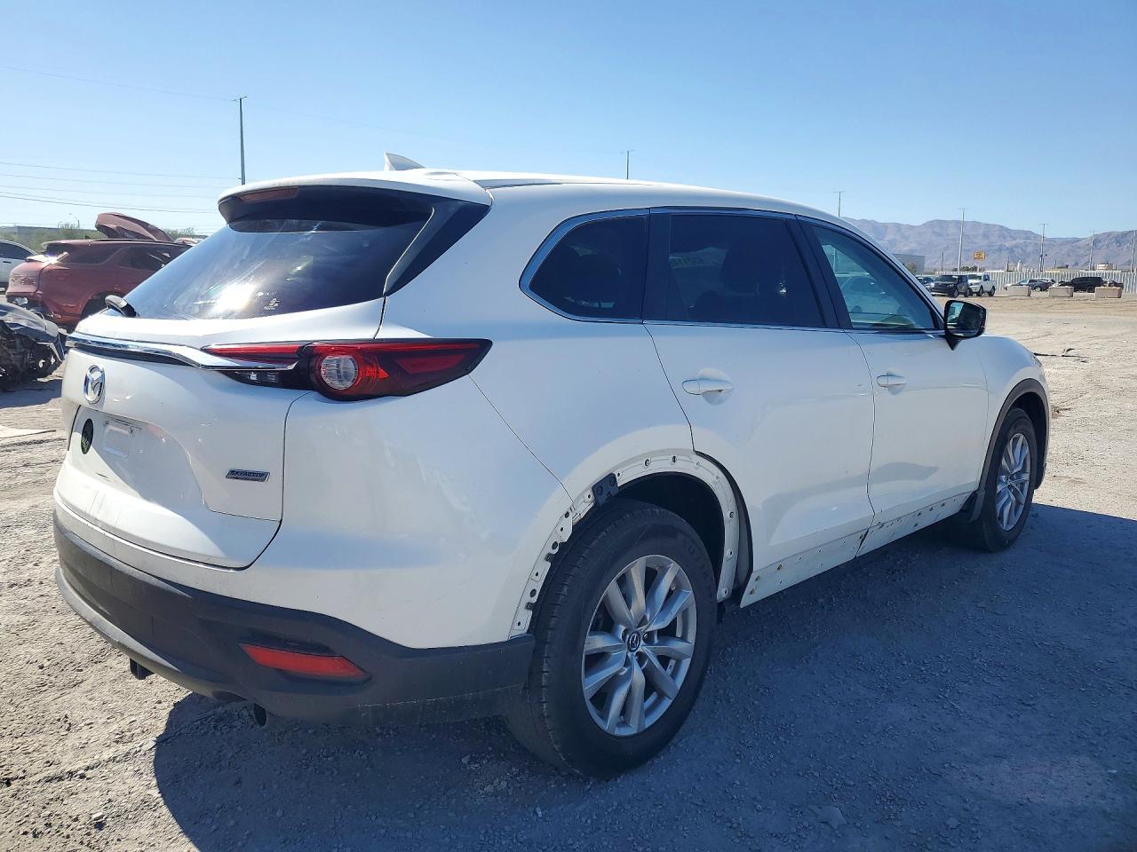 2017 Mazda Cx-9 Sport - Image 3