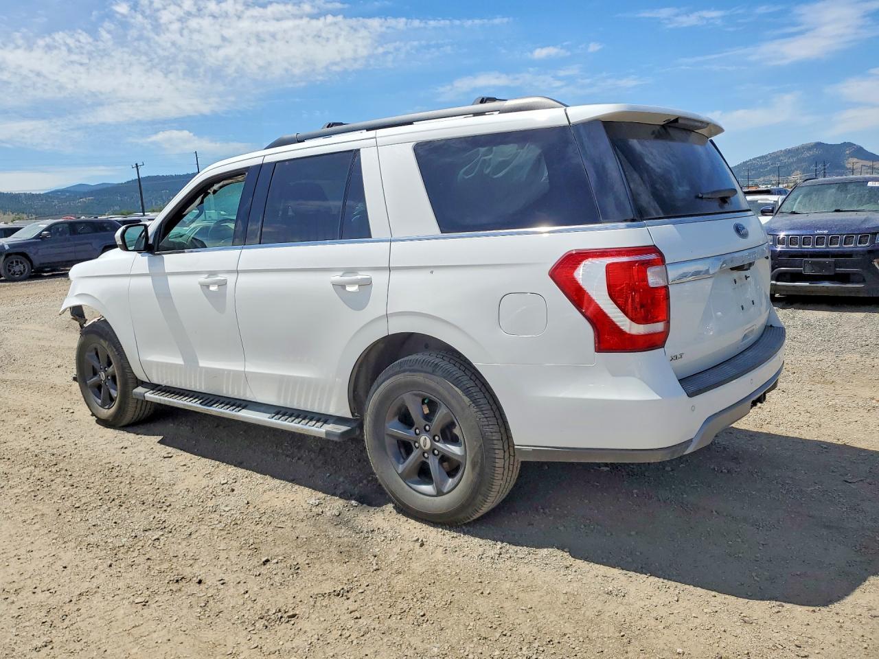 2021 Ford Expedition Xlt - Image 2