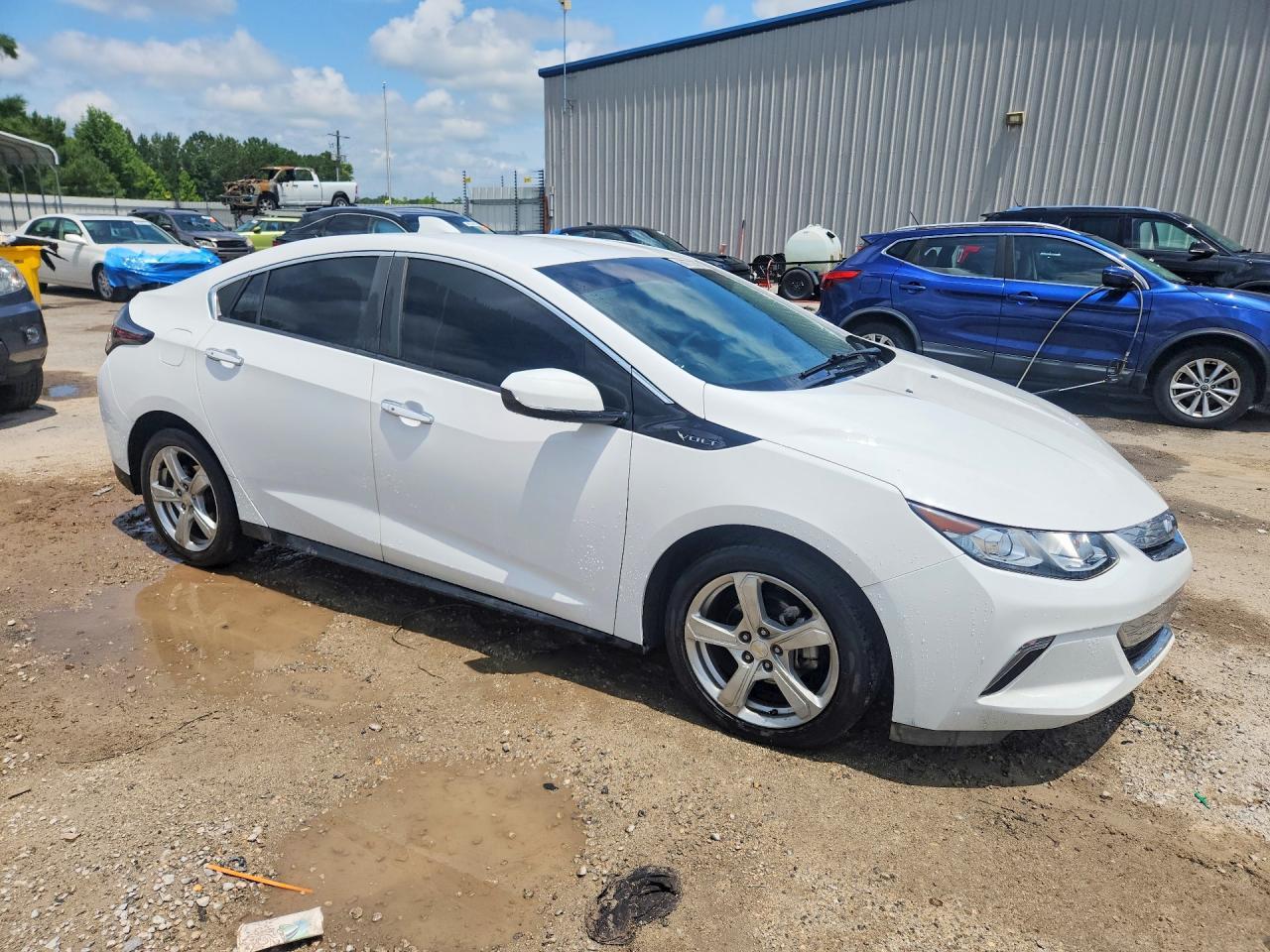 2017 Chevrolet Volt Lt - Image 4
