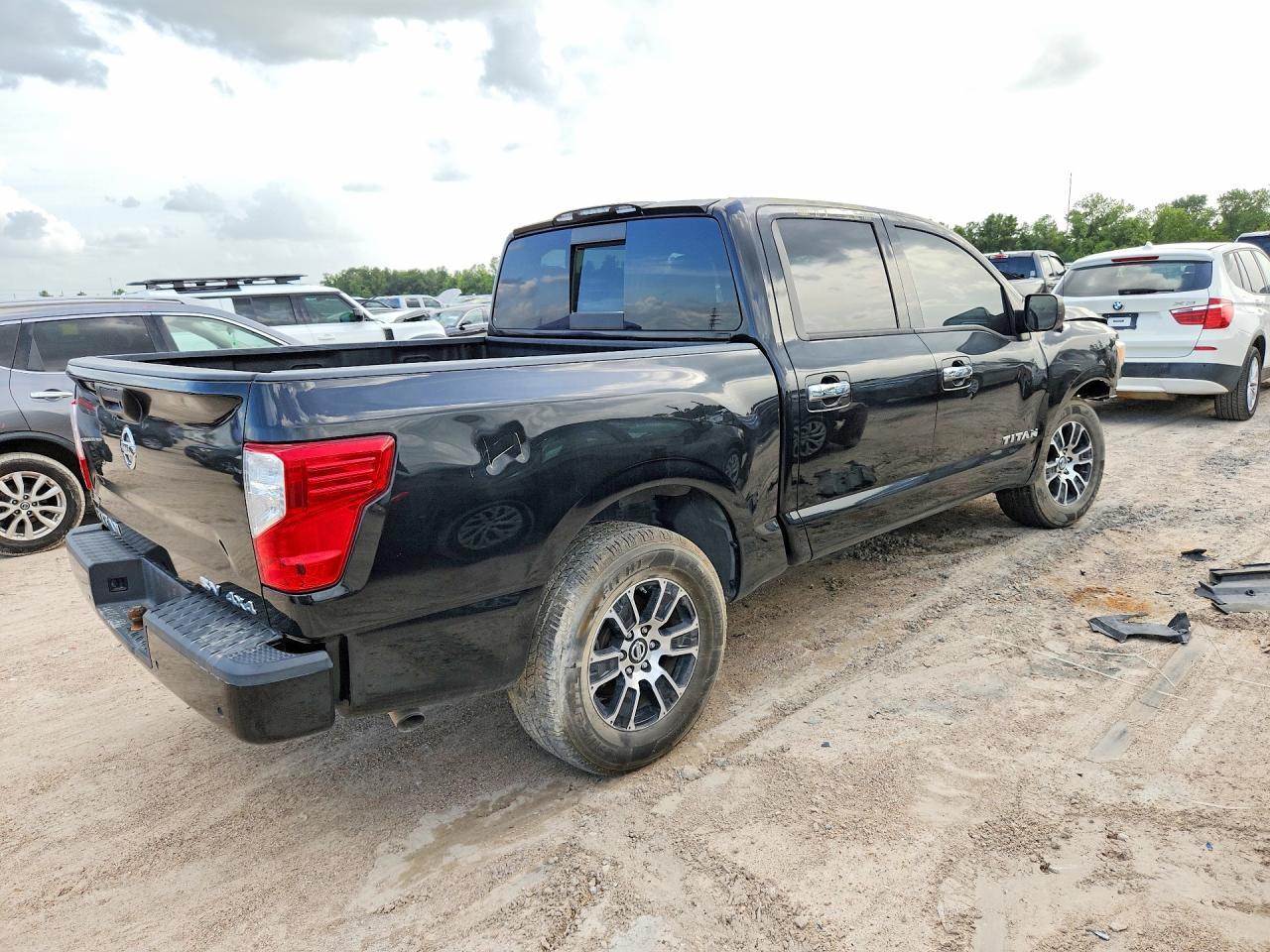 2021 Nissan Titan Sv - Фото 3