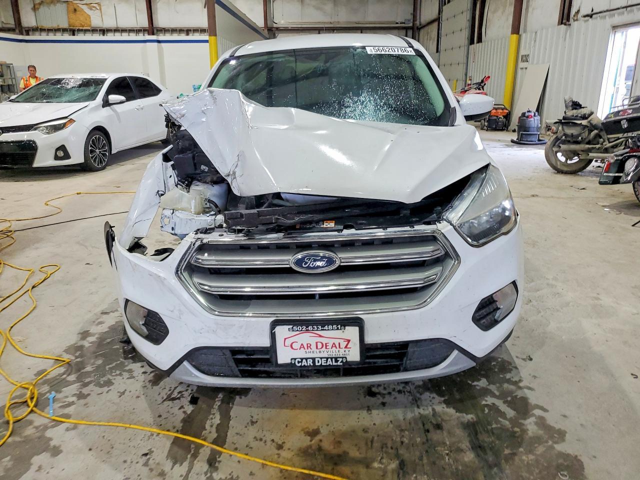 2017 Ford Escape Se - Фото 5