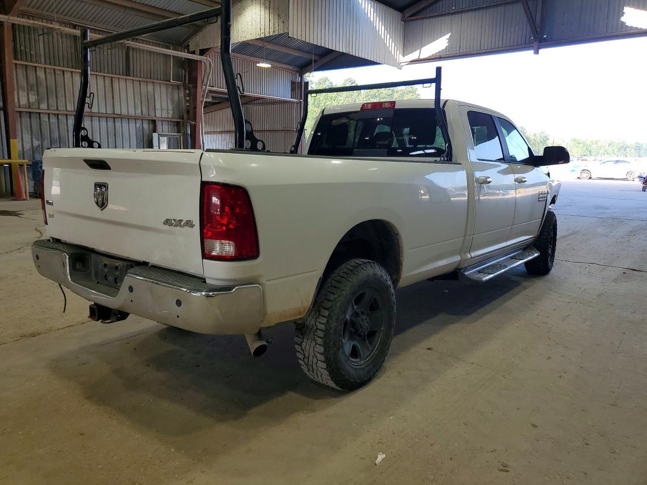 2017 Ram 2500 Slt - Image 3