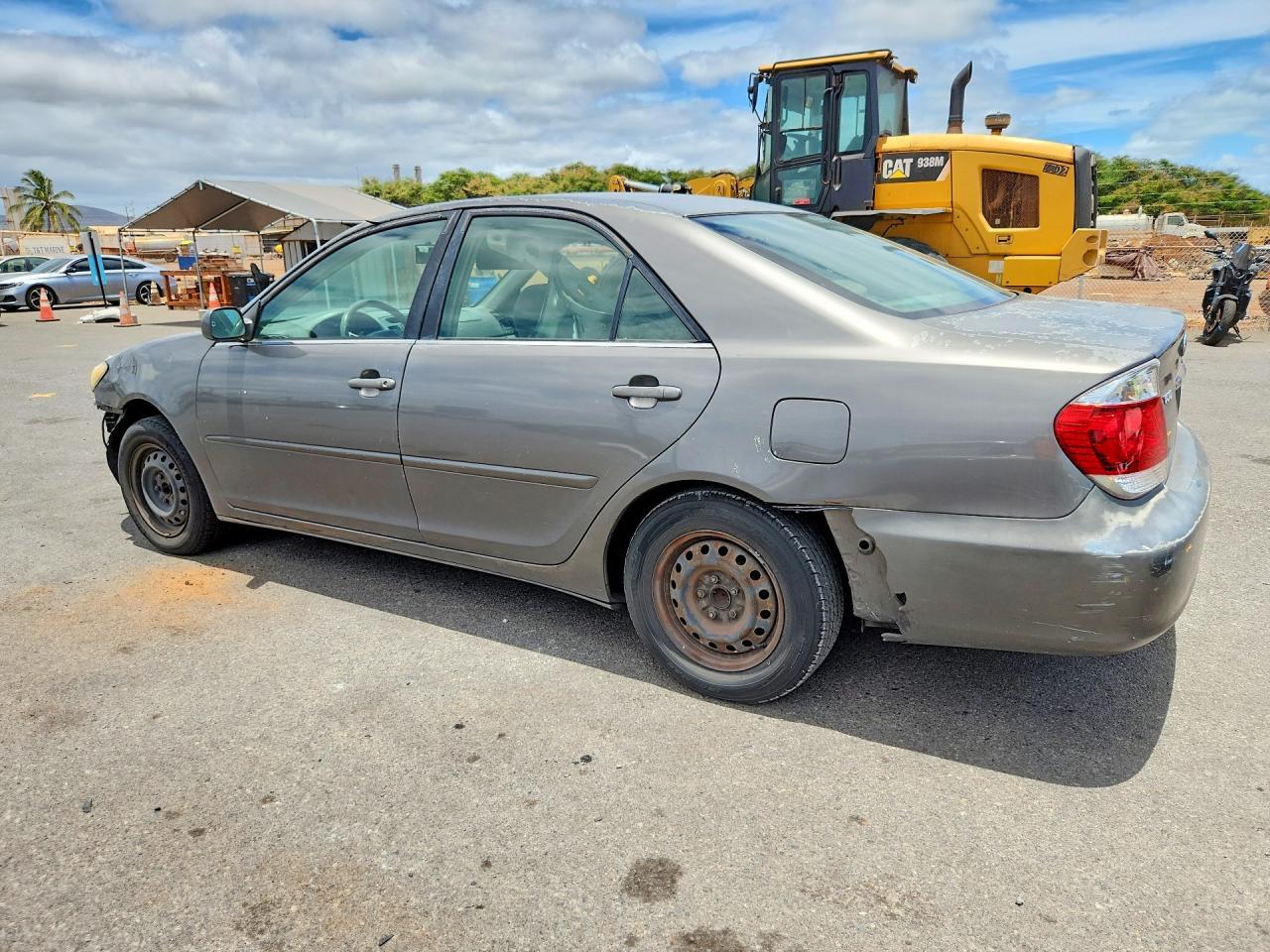 2005 Toyota Camry Standard - Image 2