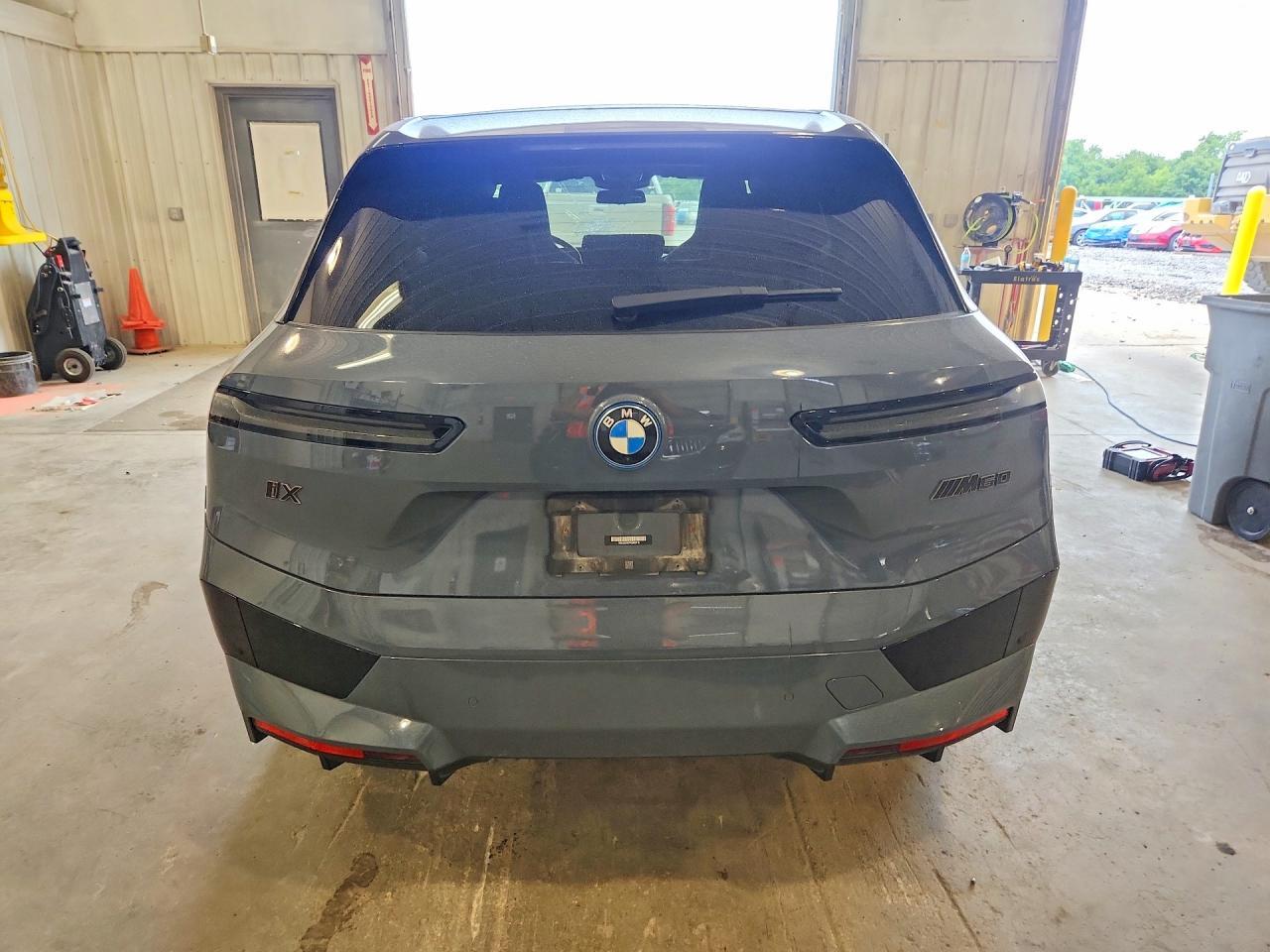 2023 BMW Ix - Фото 6