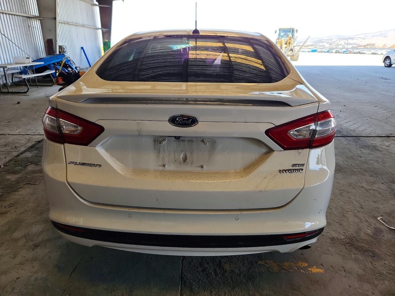 2014 Ford Fusion Titanium Hev - Фото 6