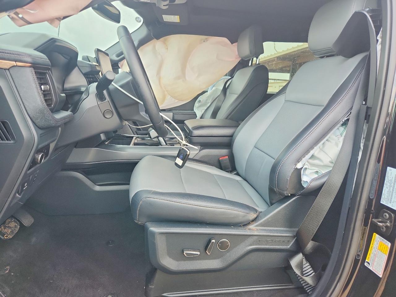 2025 Ford F150 Lightning Lariat - Фото 7