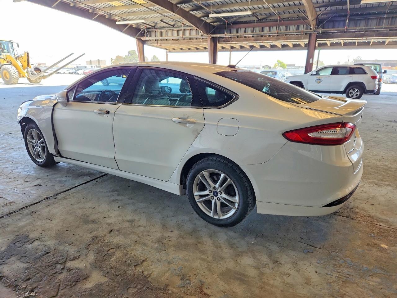 2014 Ford Fusion Titanium Hev - Фото 2