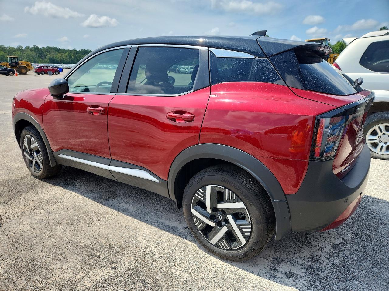 2025 Nissan Kicks Sv - Фото 2