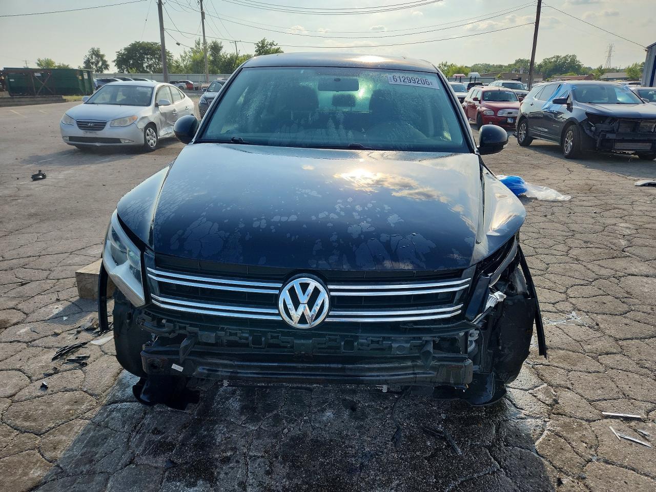 2013 Volkswagen Tiguan S - Фото 5