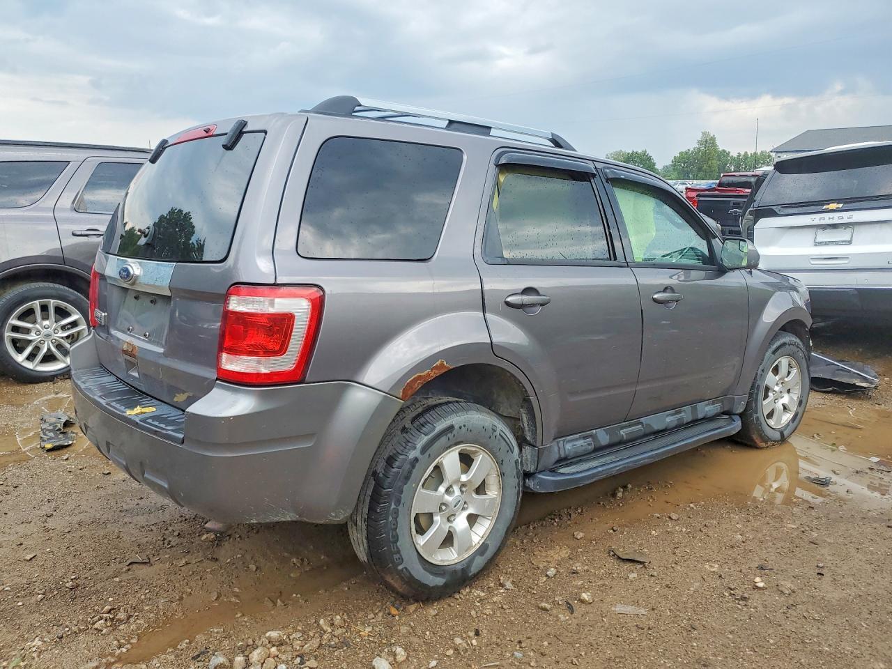 2010 Ford Escape Limited - Фото 3