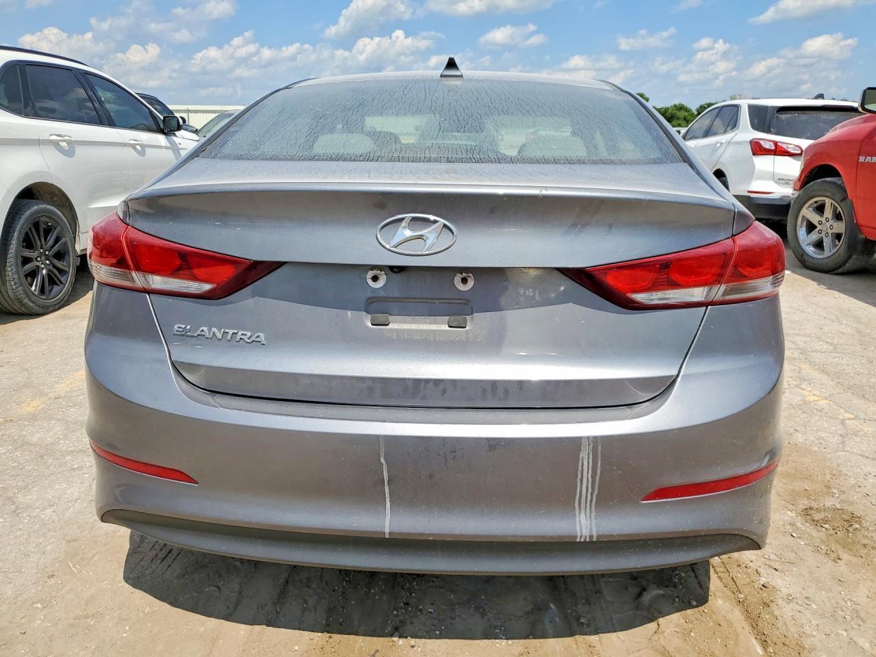 2018 Hyundai Elantra Value Edition - Фото 6