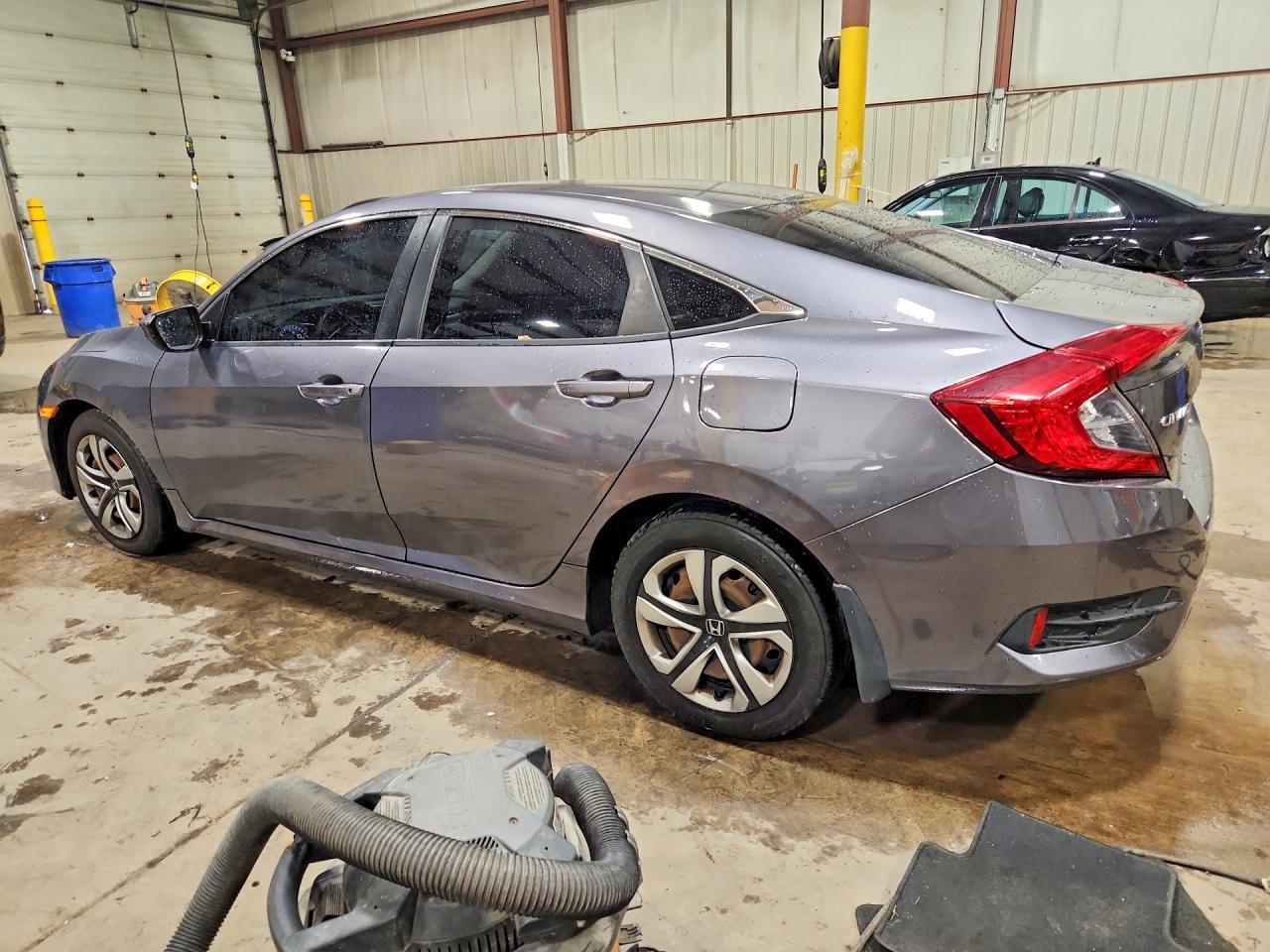 2016 Honda Civic Lx - Фото 2