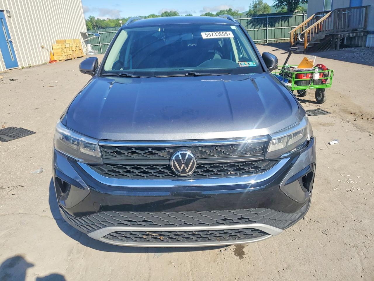 2022 Volkswagen Taos Se - Image 5
