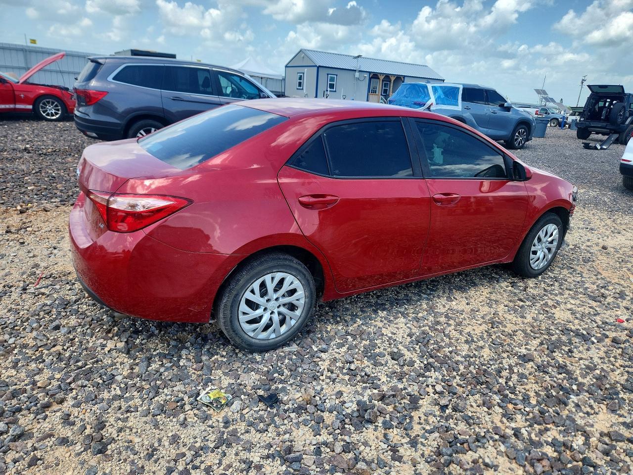 2018 Toyota Corolla Le - Image 3
