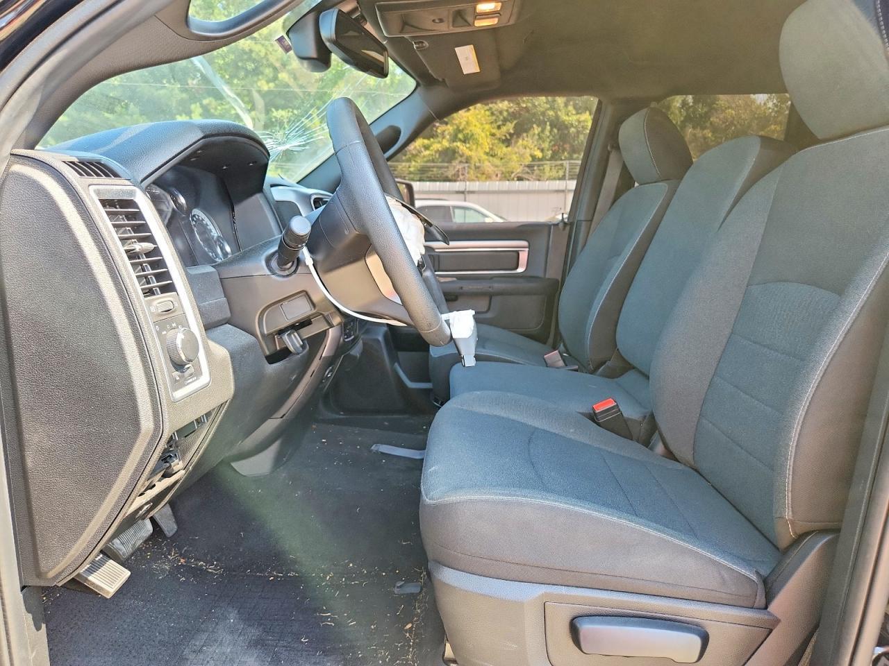 2022 Ram 1500 Classic Slt - Image 7
