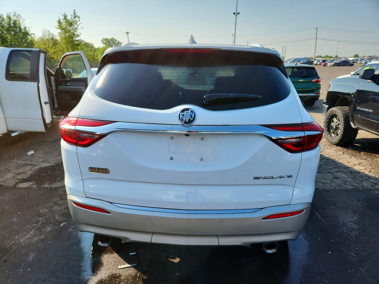 2021 Buick Enclave Essence - Image 6