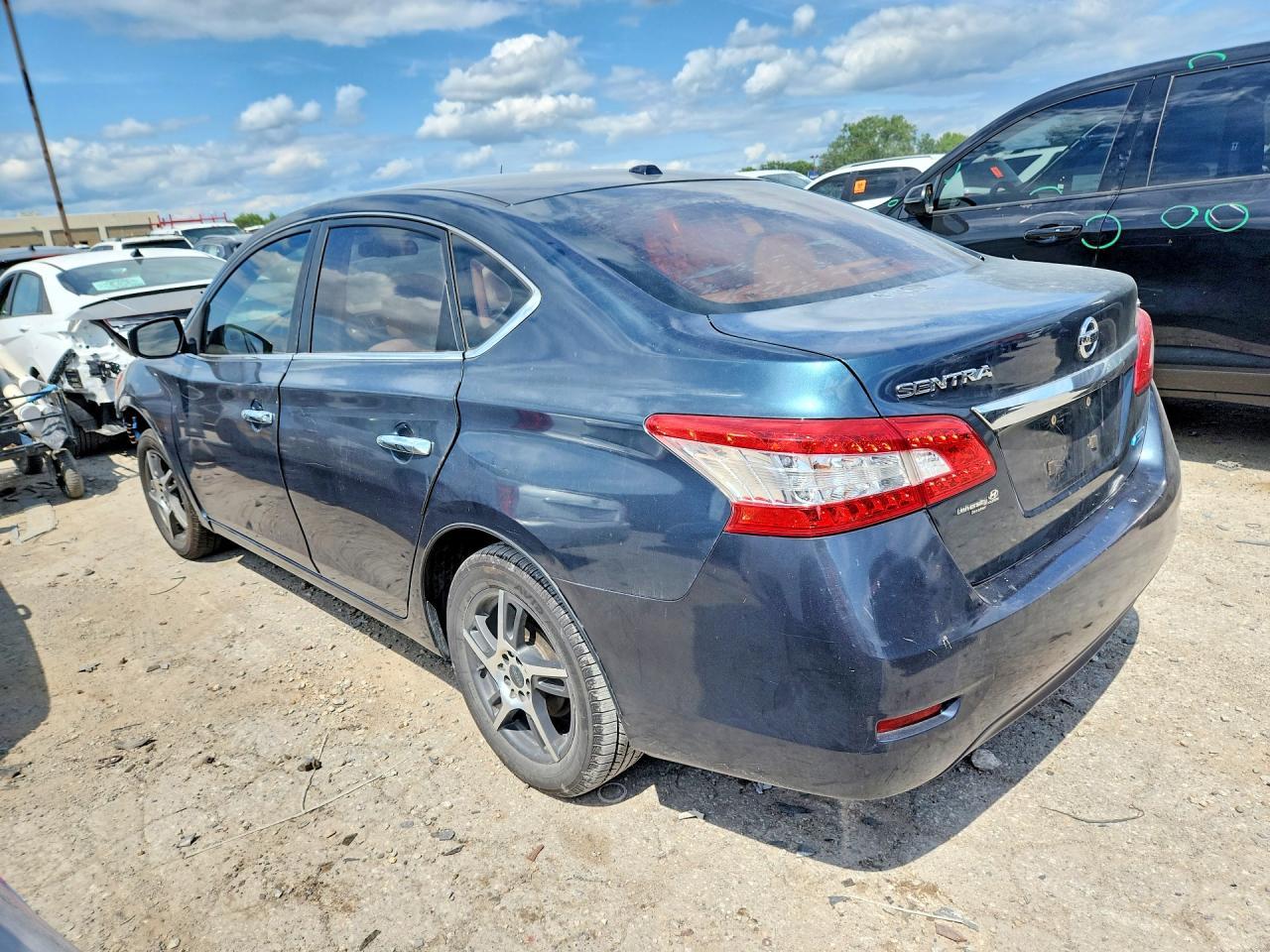 2014 Nissan Sentra Sv - Image 2