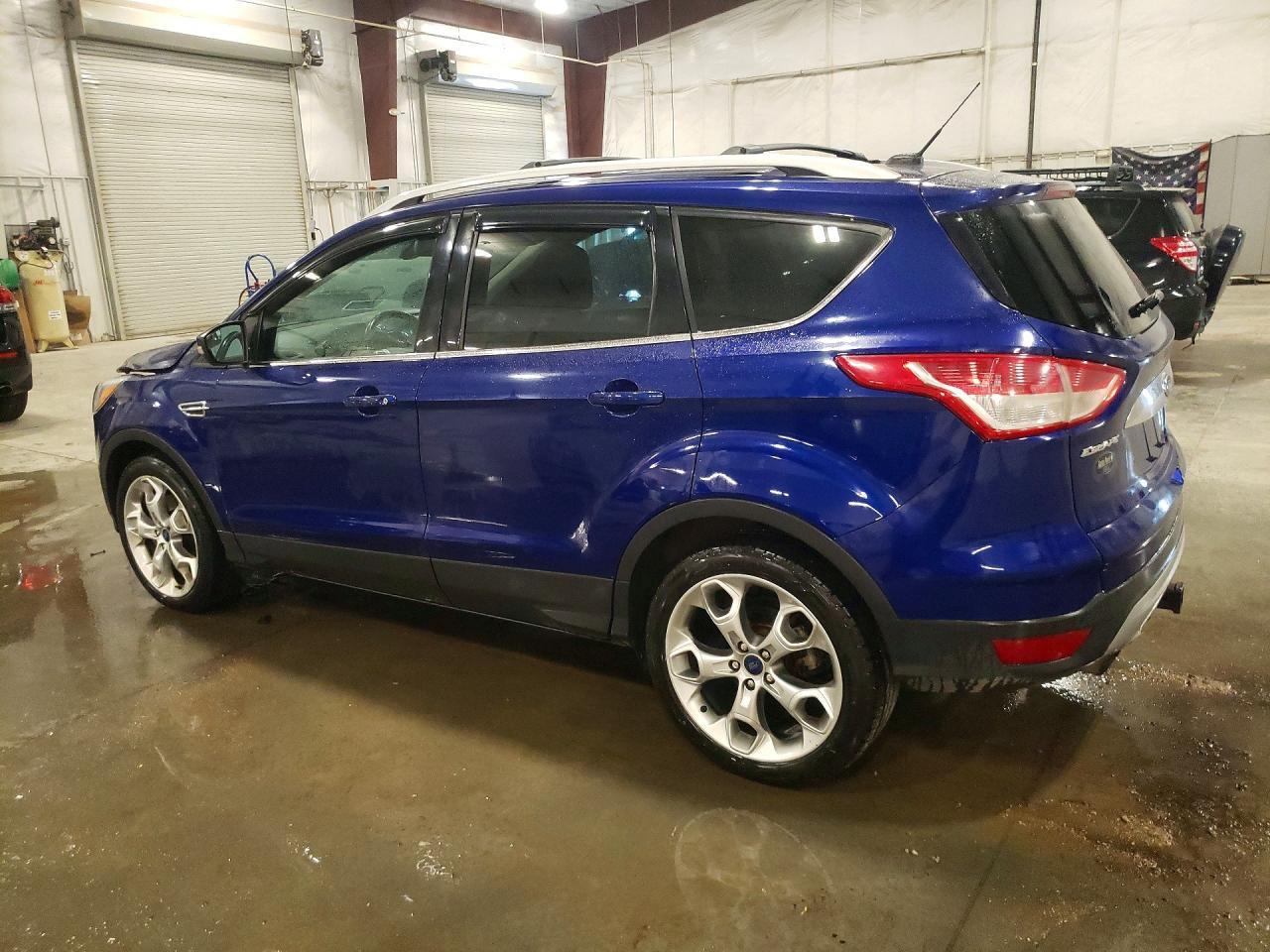 2014 Ford Escape Titanium - Фото 2