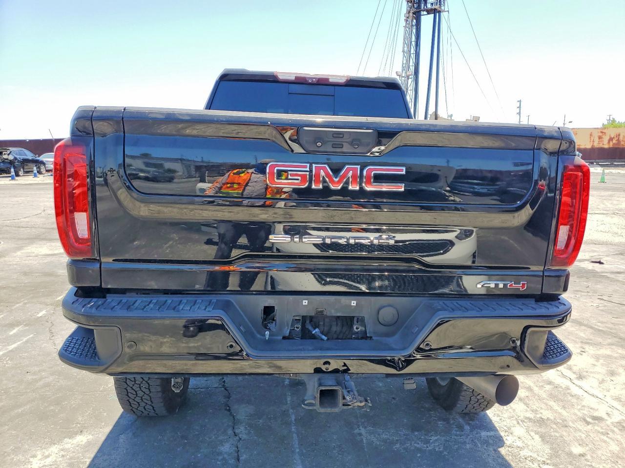 2020 GMC Sierra K2500 At4 - Фото 6