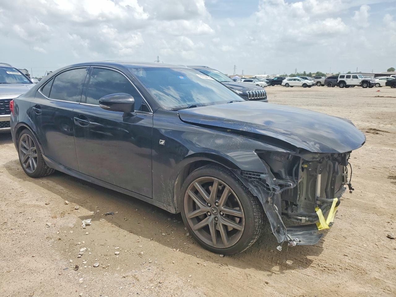 2016 Lexus Is 200T - Фото 4