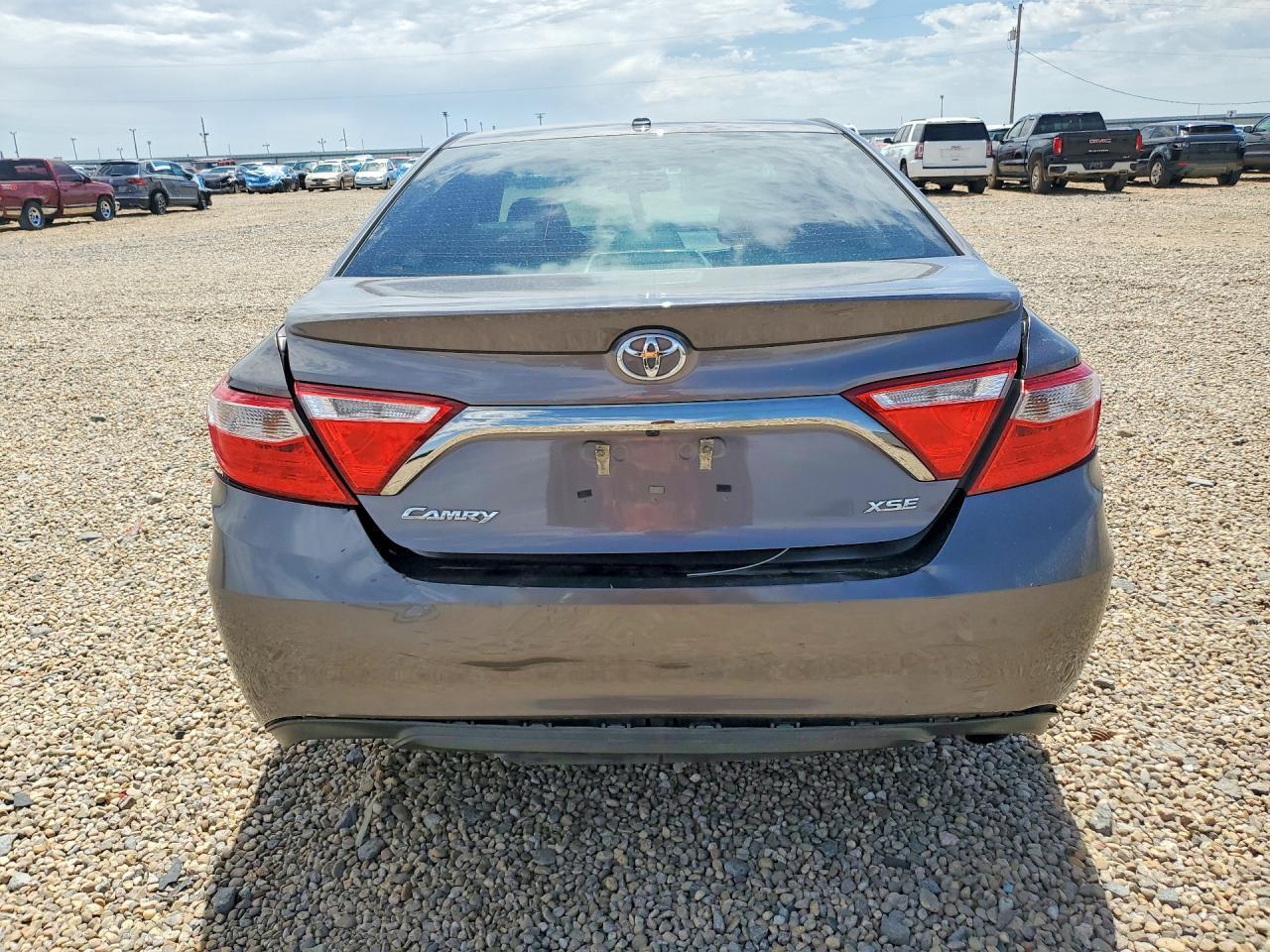 2017 Toyota Camry Xse - Image 6
